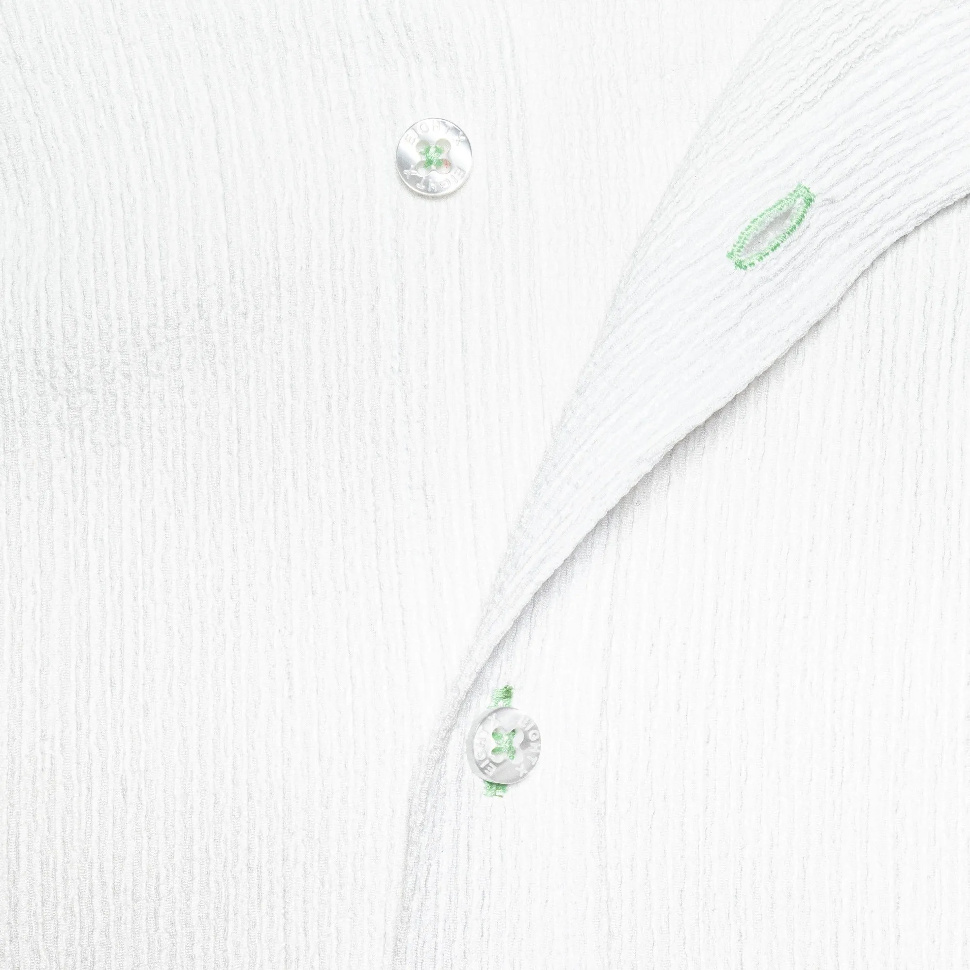 White Seersucker Short Sleeve Shirt With Green Button Stitching